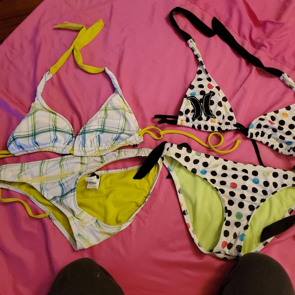 Hurley Bikini bundle.